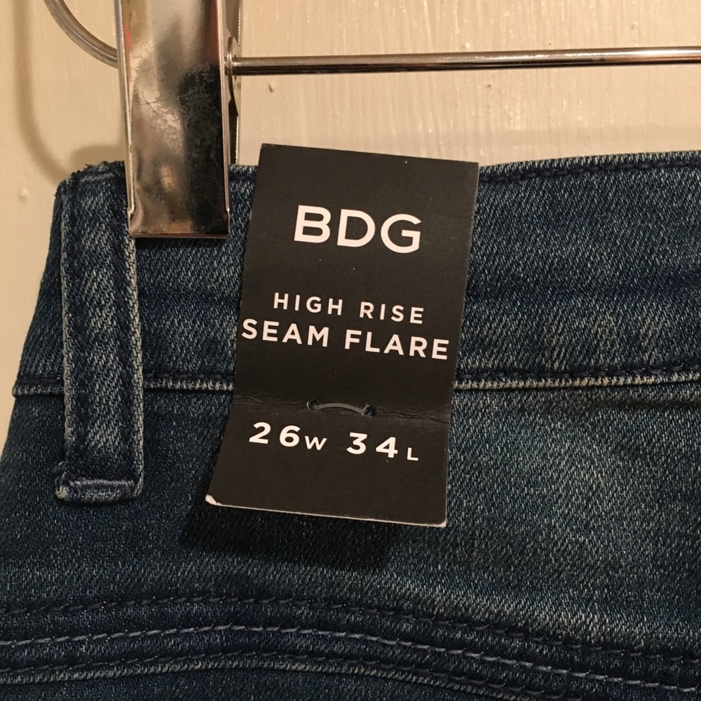 NWT. BDG flared jeans sz 26